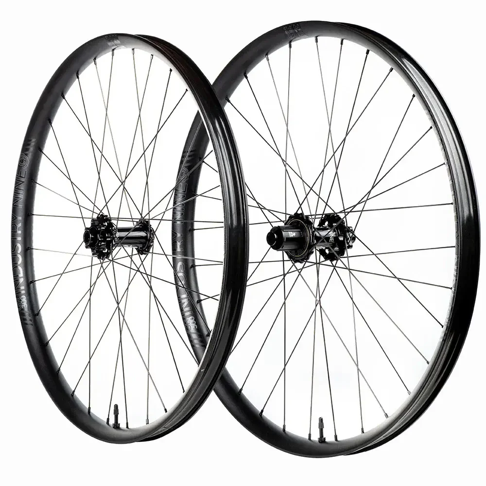 Industry Nine Hydra 2 DH S Wheelset - 29" 15 x 110mm/12 x 148mm 6-Bolt Micro Spline BLK 32H